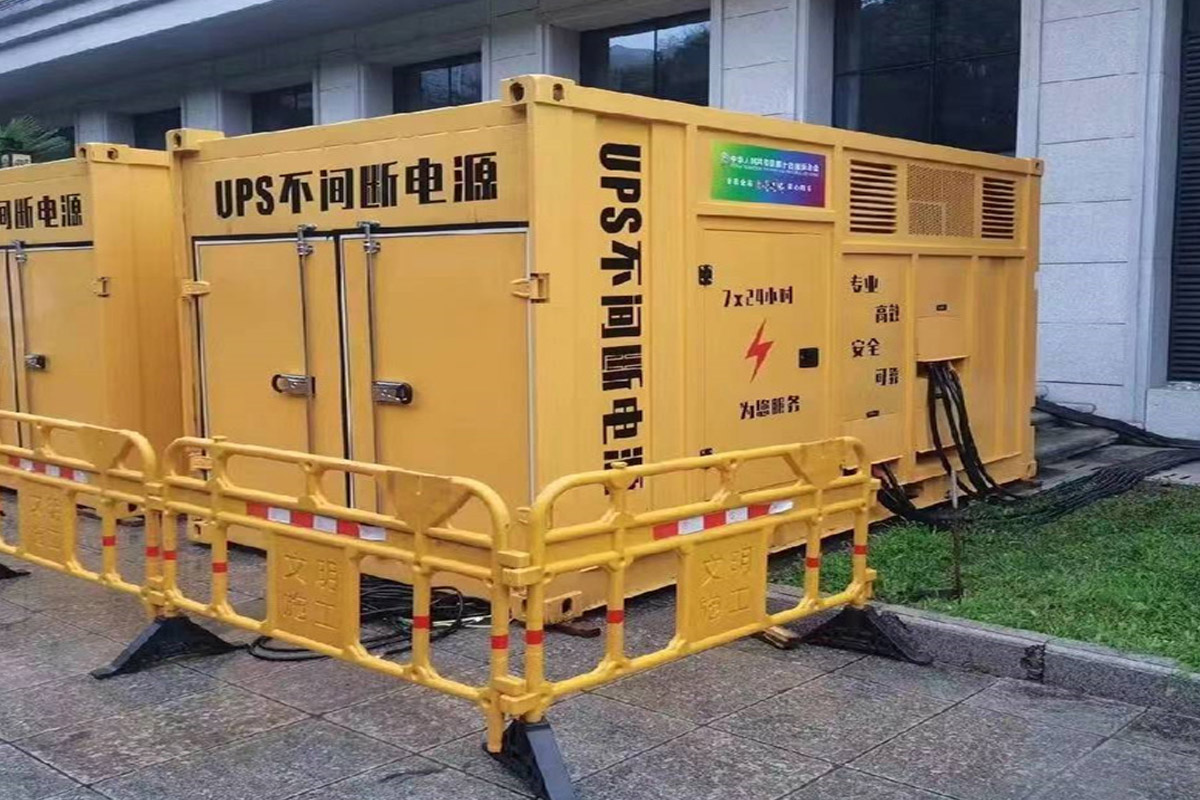 凤凰发电机租赁施工现场